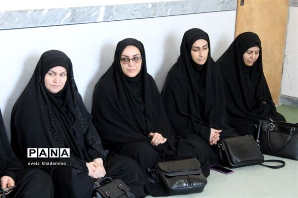 دیدار معاونان و مربیان تربیتی با امام جمعه گلوگاه