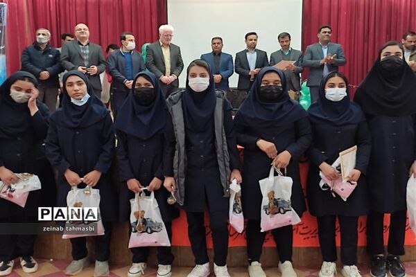آیین تجلیل از دانش‌آموزان منتخب مسابقات ورزشی شهرستان سروستان