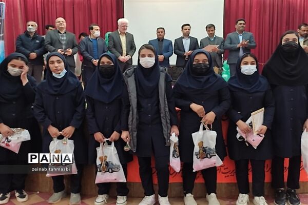 آیین تجلیل از دانش‌آموزان منتخب مسابقات ورزشی شهرستان سروستان