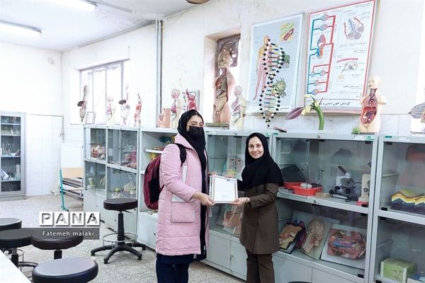 مسابقات علمی و تقدیر از رتبه‌های برتر در پژوهش سرای بوعلی سینا ملارد