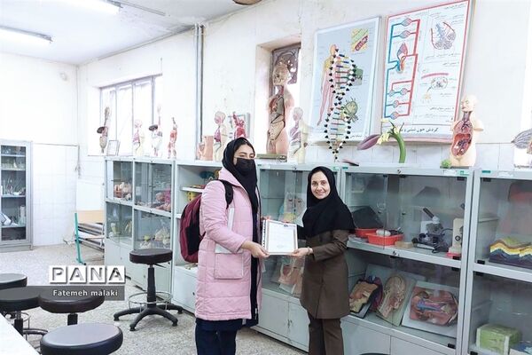 مسابقات علمی و تقدیر از رتبه‌های برتر در پژوهش سرای بوعلی سینا ملارد