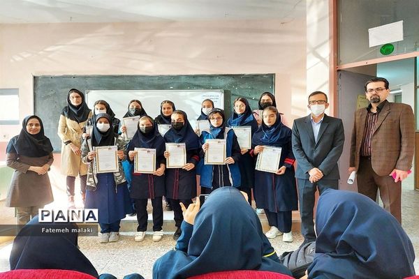 مسابقات علمی و تقدیر از رتبه‌های برتر در پژوهش سرای بوعلی سینا ملارد