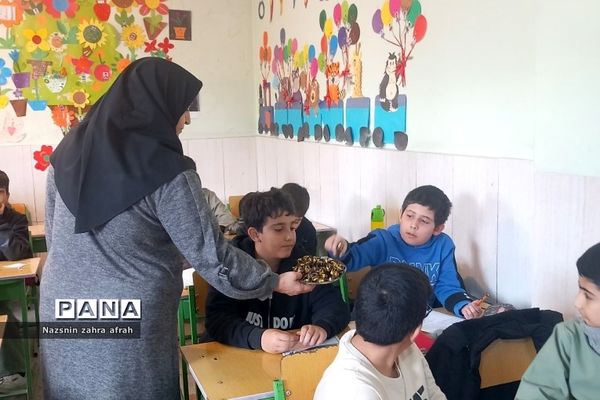 جشن اعیاد شعبان در دبیرستان‌های کوثر و هموطن یک رودهن