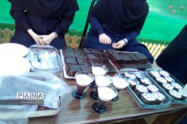 بازدید مدیر آموزش و پرورش خلیل‌آباد از بازارچه کار و فناوری دبیرستان پاکدل