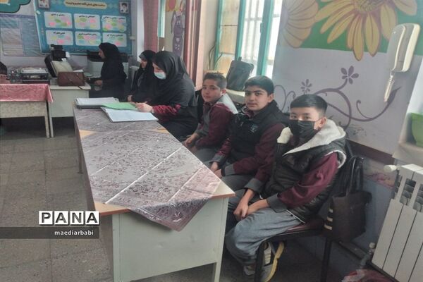 برگزاری جلسه شورای دانش‌آموزی شهر جوادآباد