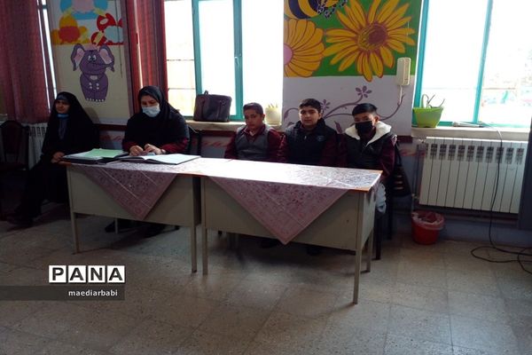 برگزاری جلسه شورای دانش‌آموزی شهر جوادآباد