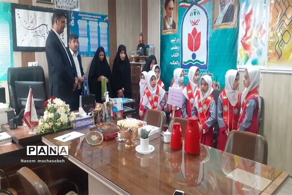 تقدیر از همکاران حوزه پرورشی در سالروز گرامیداشت روز امور تربیتی در شهرستان شادگان