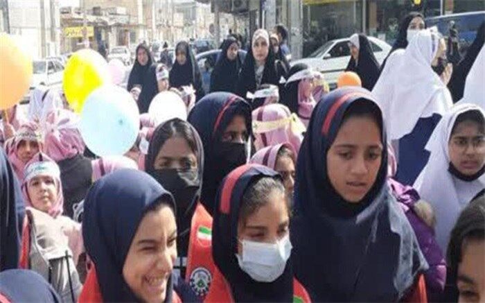 حرکت کاروان شادی دانش‌آموزی در شهرستان دیلم برگزار شد