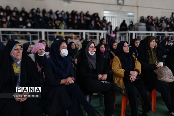 جشن بزرگ اعیاد شعبانیه در مدرسه تربیت رودهن