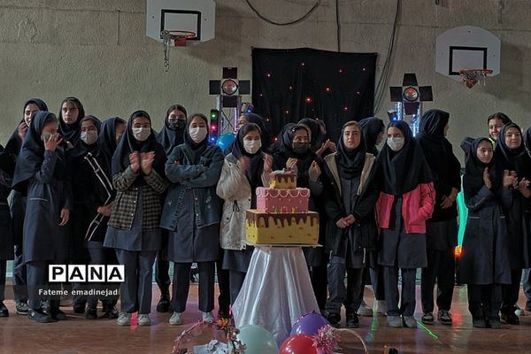 جشن بزرگ اعیاد شعبانیه در مدرسه تربیت رودهن