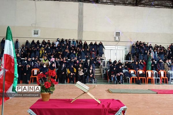 جشن بزرگ اعیاد شعبانیه در مدرسه تربیت رودهن