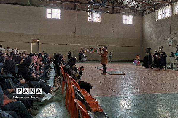 جشن بزرگ اعیاد شعبانیه در مدرسه تربیت رودهن