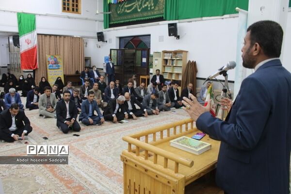 قرائت زیارت عاشورا به‌مناسبت هفته تربیت اسلامی