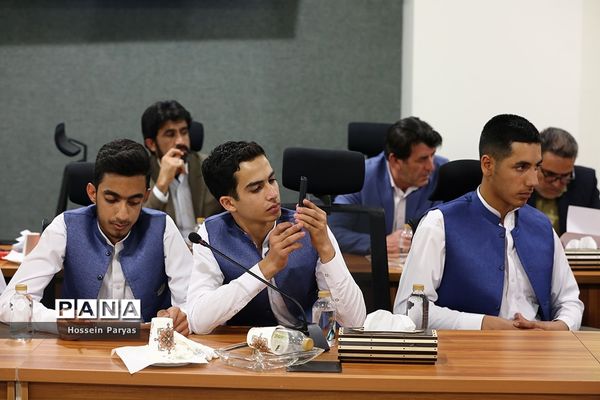 مراسم نخستین اردوی راهیان پیشرفت ویژه دانش‌آموزان عشایر کشور