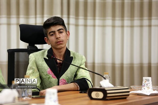 مراسم نخستین اردوی راهیان پیشرفت ویژه دانش‌آموزان عشایر کشور