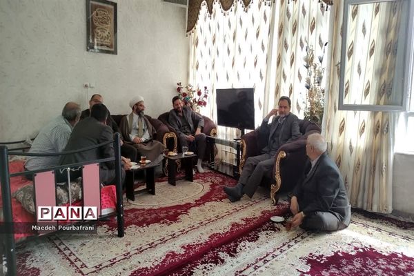 سلام  ویژه رهبر معظم انقلاب به جانبازان نایینی ابلاغ شد