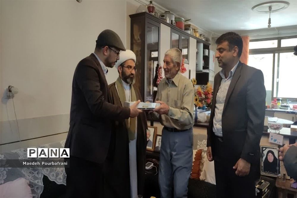 سلام  ویژه رهبر معظم انقلاب به جانبازان نایینی ابلاغ شد