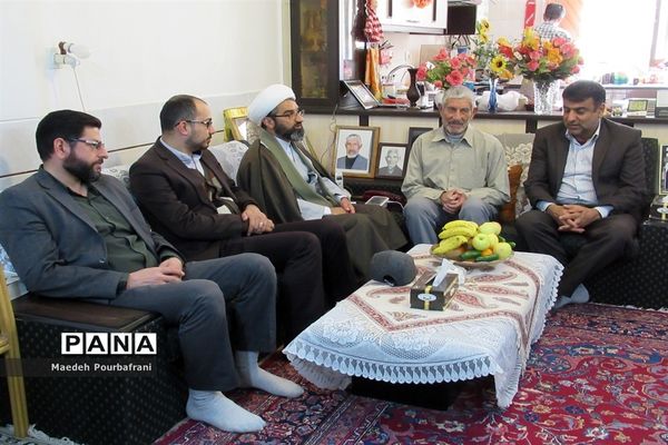 سلام  ویژه رهبر معظم انقلاب به جانبازان نایینی ابلاغ شد