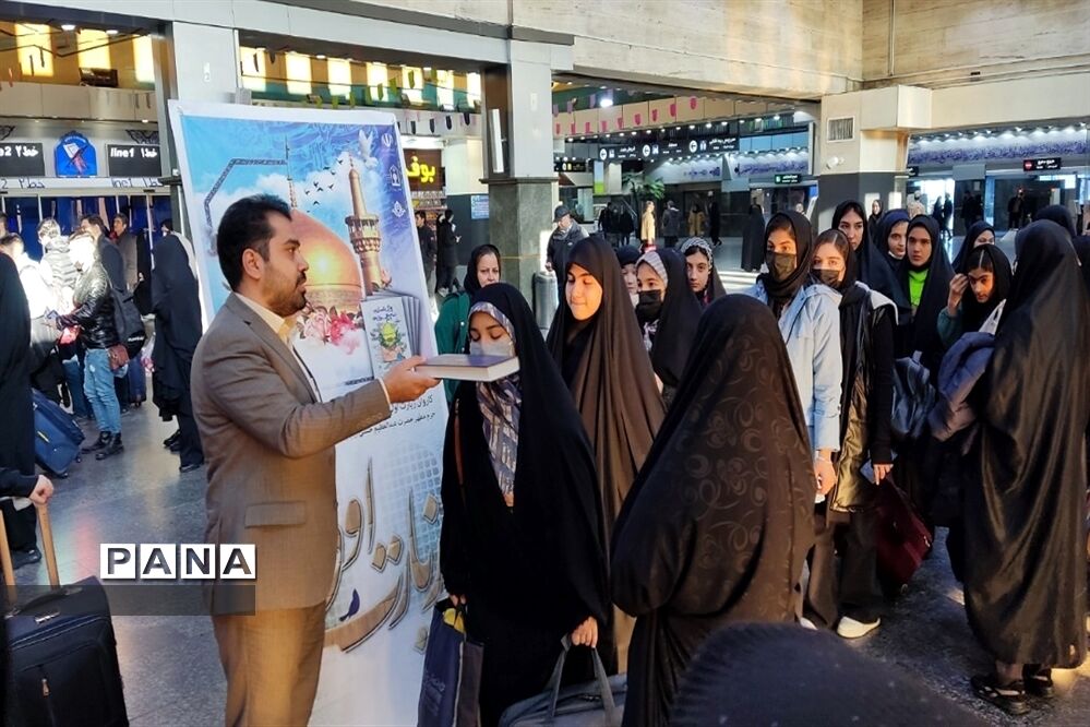 اردوی دختران زیارت اولی شهریار به مشهد مقدس به همت سازمان دانش‌آموزی شهرستان‌های استان تهران