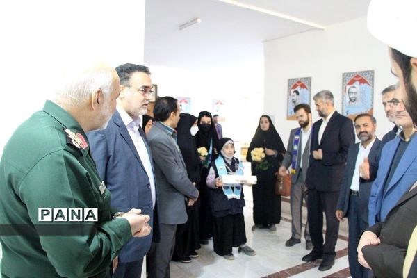 دیدار مدیرکل آموزش و پرورش خراسان رضوی با فرمانده سپاه امام رضا (ع) به مناسبت روز پاسدار