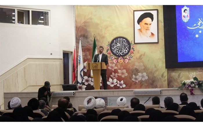 اساس موفقیت نظام تعلیم و تربیت بر تلاش‌های معلمان و مربیان استوار است