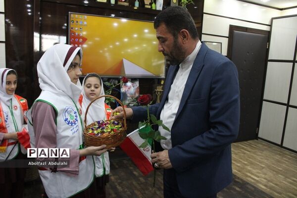 گرامیداشت هفته تربیت اسلامی و روز امور تربیتی توسط دانش‌آموزان استان بوشهر