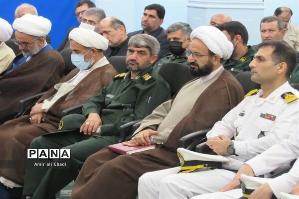 دیدار نیروهای مسلح و اعضای ستاد هفته دفاع مقدس با نماینده ولی فقیه