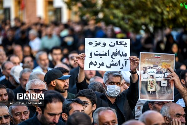 اجتماع عظیم امت رسول‌الله(ص) و آیین تشییع پیکر شهید اغتشاشات اخیر «عباس فاطمیه»