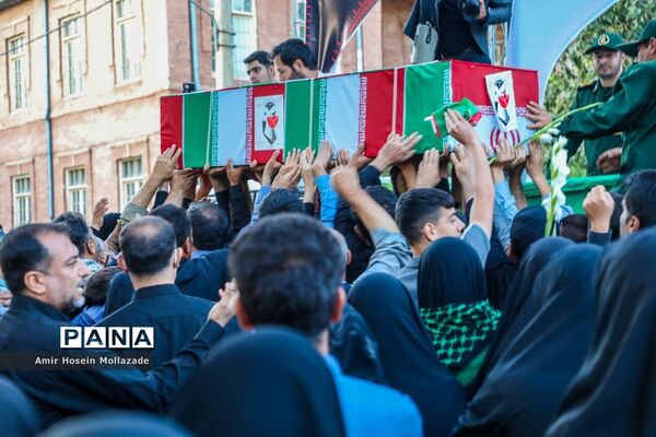 اجتماع عظیم امت رسول‌الله(ص) و آیین تشییع پیکر شهید اغتشاشات اخیر «عباس فاطمیه»