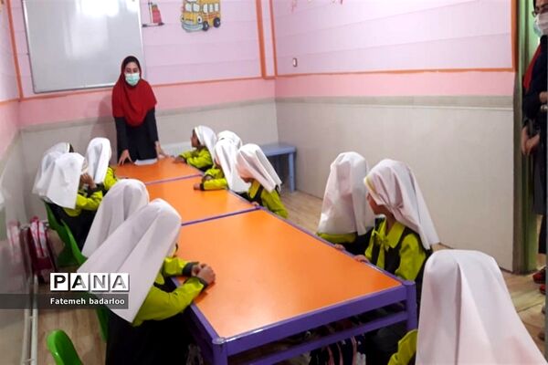 برگزاری مراسم جشن شکوفه‌ها در ناحیه دو بهارستان