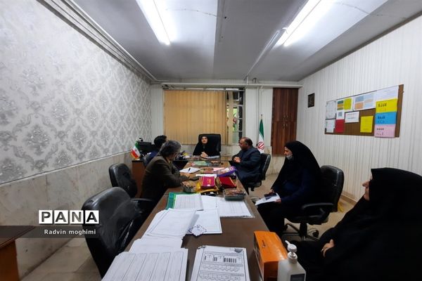 جشن شکوفه‌ها؛ آغاز کسب علم و دانش در مدارس منطقه ۱۳