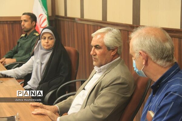 بزرگداشت هفته دفاع مقدس در آموزش و پرورش ناحیه یک شهرری