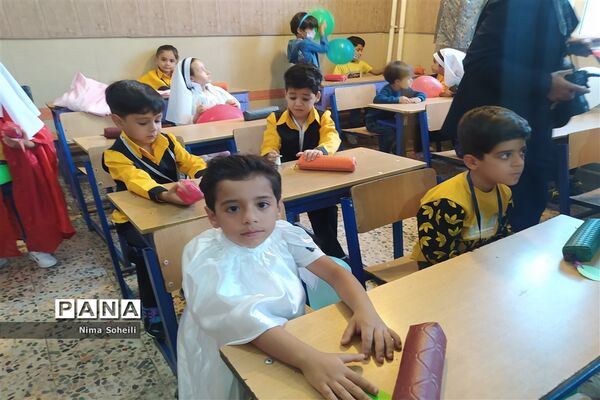 مراسم جشن غنچه‌ها در استان فارس