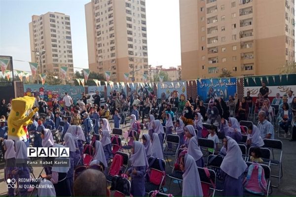 جشن شکوفه‌ها در آموزشگاه افق پرند