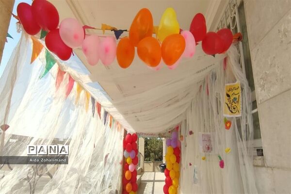 استقبال از دانش‌آموزان مدرسه توفیق شهرستان رباط‌کریم
