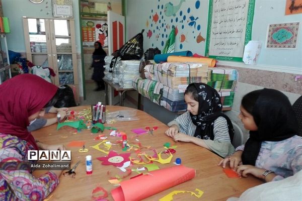 استقبال از دانش‌آموزان مدرسه توفیق شهرستان رباط‌کریم