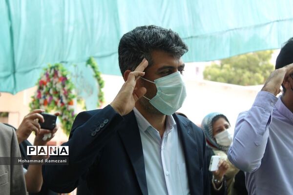 برگزاری مراسم غنچه‌ها در ناحیه یک بندرعباس