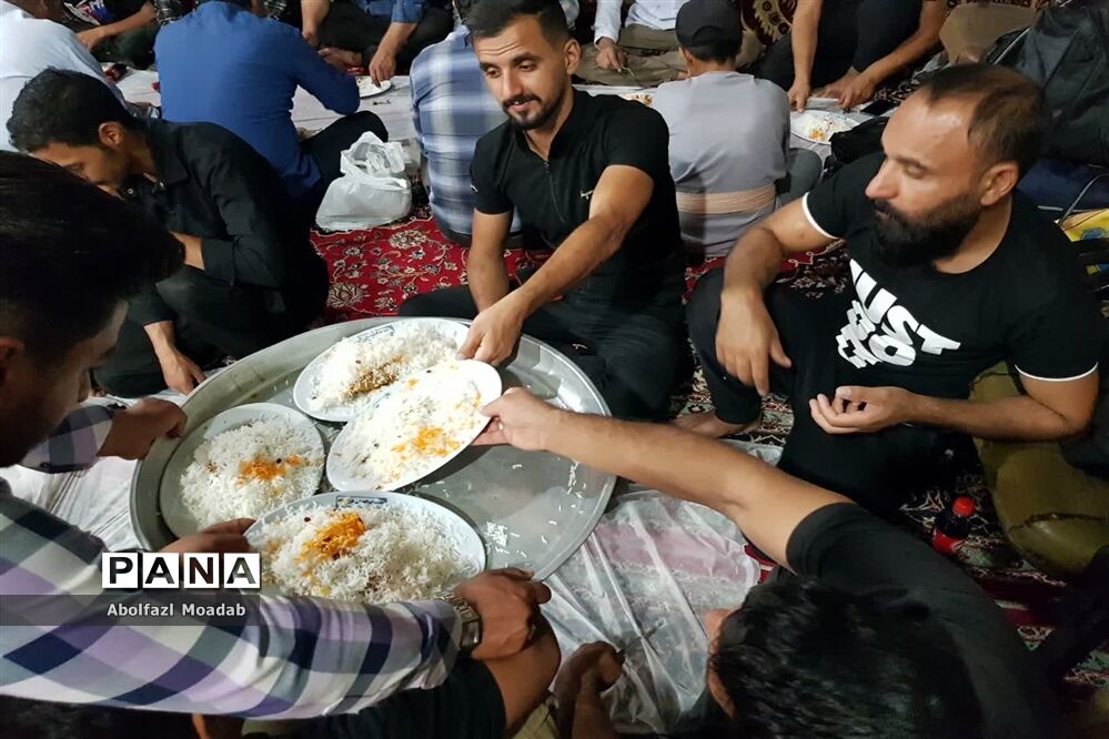 پذیرایی از کاروان‌های پیاده امام رضا(ع)