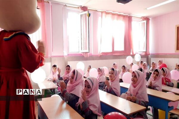 برگزاری مراسم جشن شکوفه‌ها در شهرستان قرچک