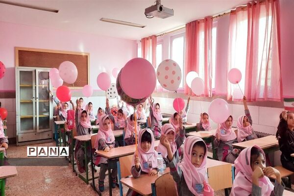 برگزاری مراسم جشن شکوفه‌ها در شهرستان قرچک