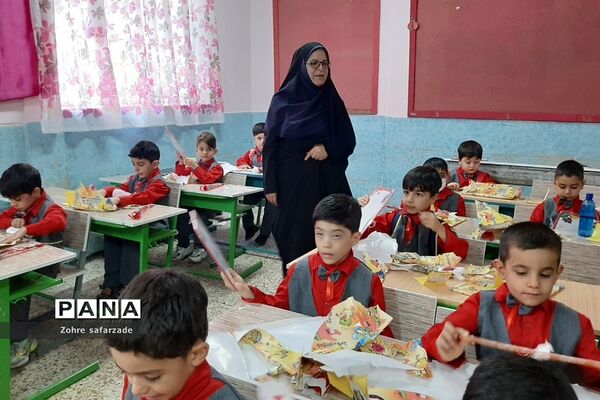 برگزاری جشن غنچه‌ها در آموزش و پرورش رودهن
