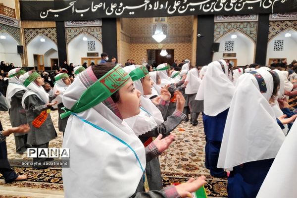 غنچه‌های رضوی و شکوفه‌های حسینی در حرم امام رضا(ع)