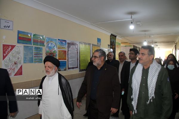 نواختن زنگ استانی شکوفه‌های حسینی در بهبهان