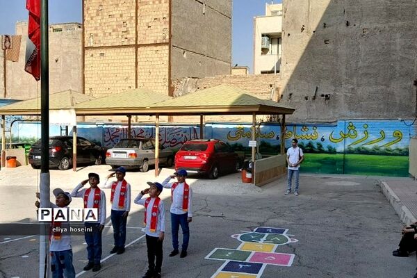برگزاری جشن شکوفه‌ها در دبستان پسرانه هیات امنایی ملاصدرا شهرستان قدس
