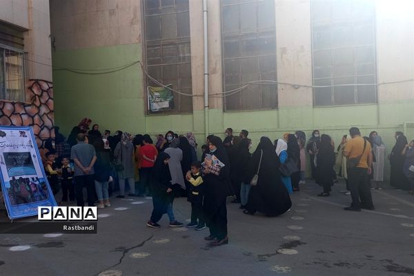 آیین جشن شکوفه‌ها در مدارس ابتدایی منطقه ۱۳ شهر تهران