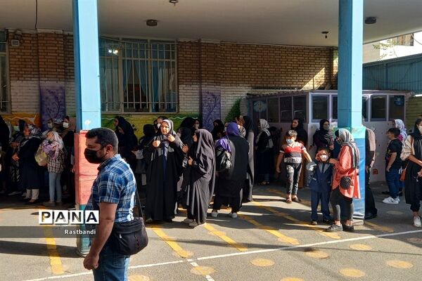 آیین جشن شکوفه‌ها در مدارس ابتدایی منطقه ۱۳ شهر تهران