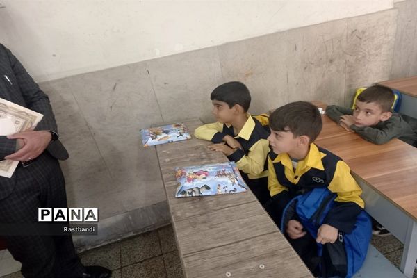 آیین جشن شکوفه‌ها در مدارس ابتدایی منطقه ۱۳ شهر تهران