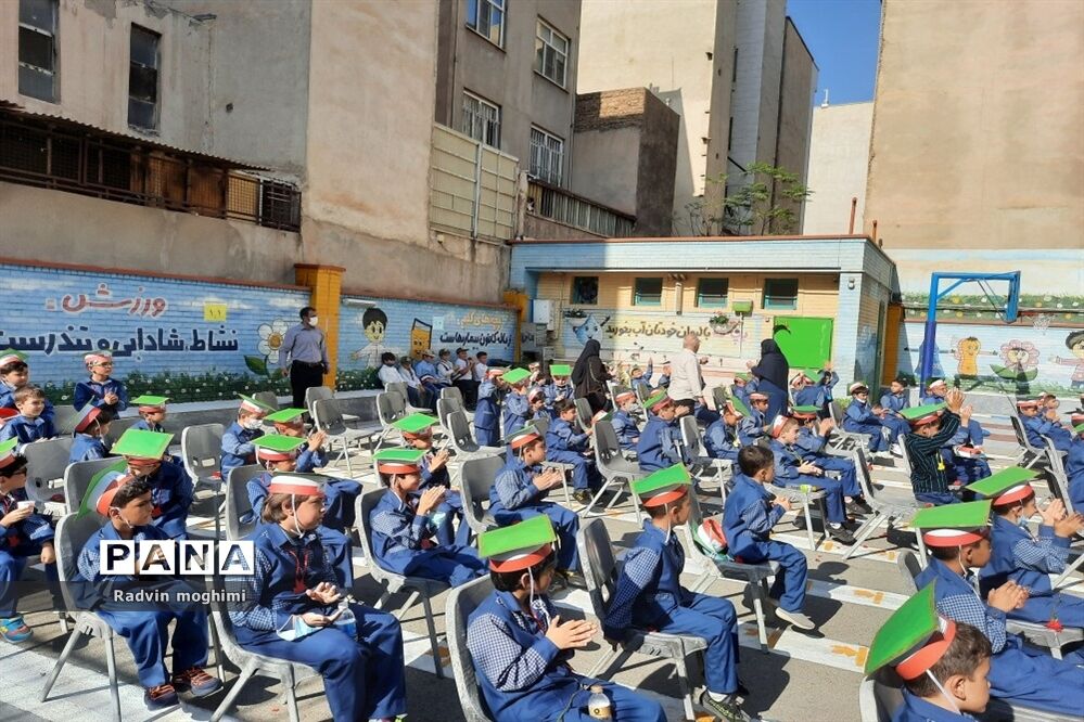 آغاز مسیر کسب علم برای دانش‌آموزان در مدارس منطقه ۱۳