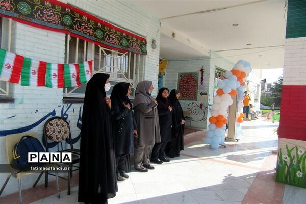 برگزاری مراسم جشن شکوفه‌ها در فیروزکوه