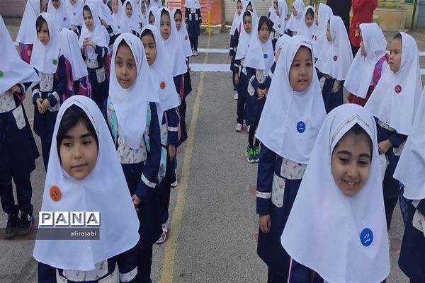 مراسم جشن شکوفه‌ها به‌مناسبت فرارسیدن ماه‌ مهربانی منطقه کهریزک